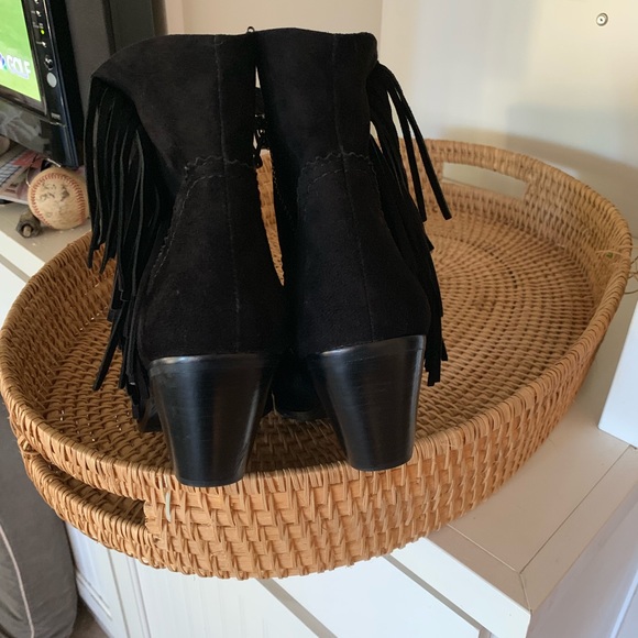 Booties - Picture 3 of 4